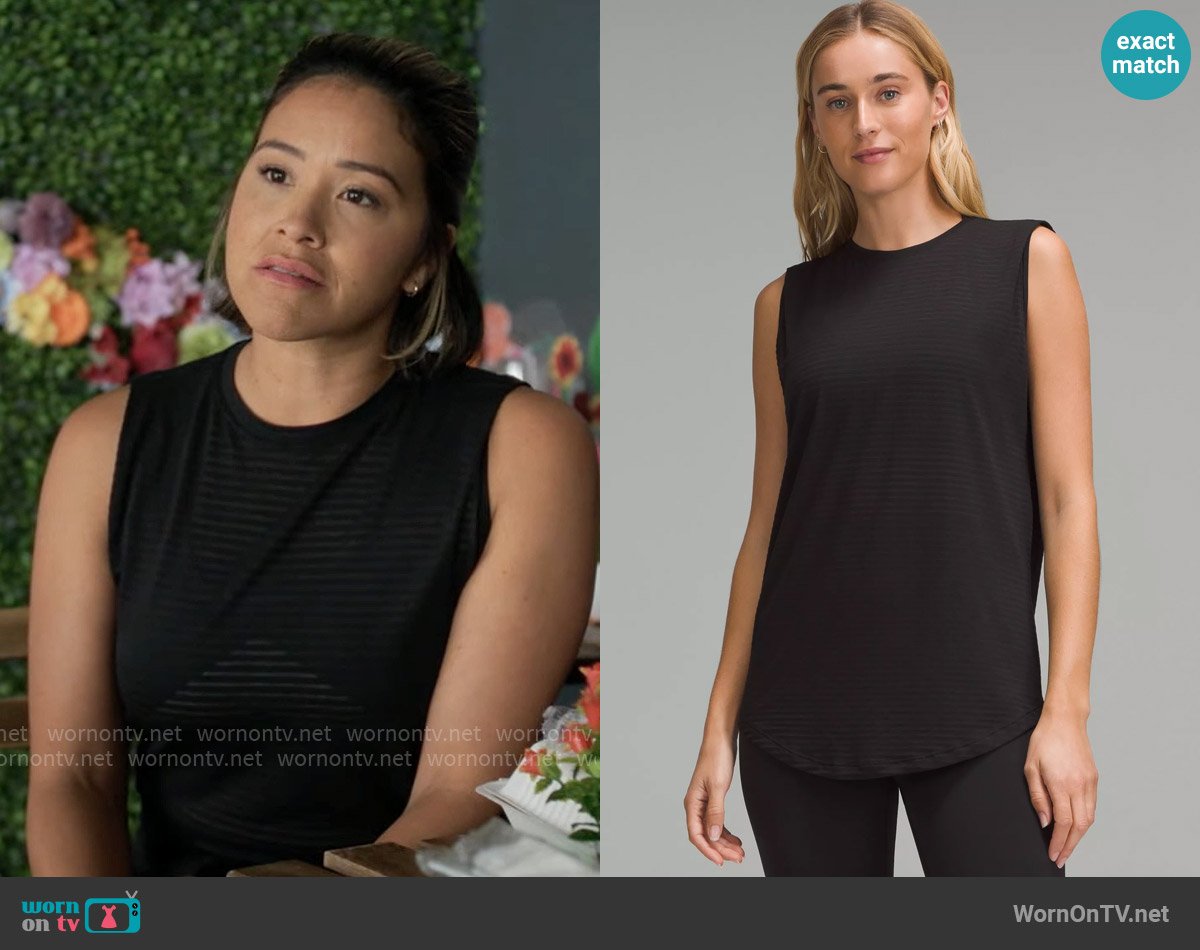 Lululemon Brunswick Muscle Tank Top in Shadow Stripe Black worn by Marion Alba (Gina Rodriguez) on Will Trent