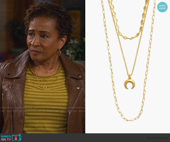 Madewell Mixed Chain Chunky Crescent Moon Necklace Set worn by Lucretia Turner (Wanda Sykes) on The Upshaws