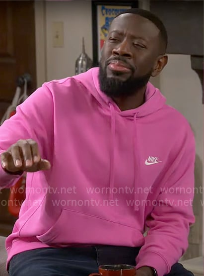 Malcolm's pink Nike hoodie on The Neighborhood