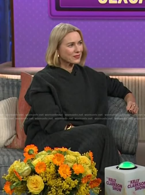 Naomi Watts' gray v-neck sweater and skirt on The Kelly Clarkson Show