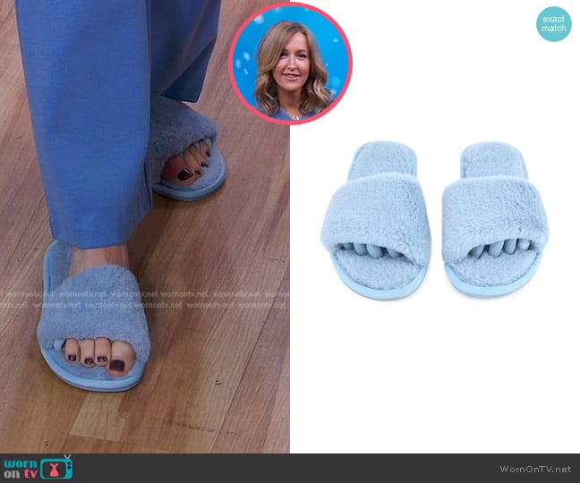 Pedi Couture Home Slipper in Winter Sky worn by Lara Spencer on Good Morning America