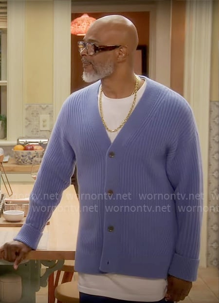 Poppa's blue v-neck cardigan on Poppas House