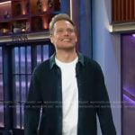 Sam Heughan’s blue front shirt on The Kelly Clarkson Show