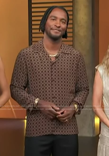 Scott’s brown printed shirt on Access Hollywood