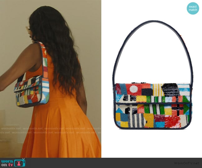 Stacey’s abstract canvas bag on RHOP