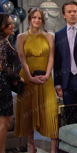 Stephanie’s yellow pleated dress on Days of our Lives