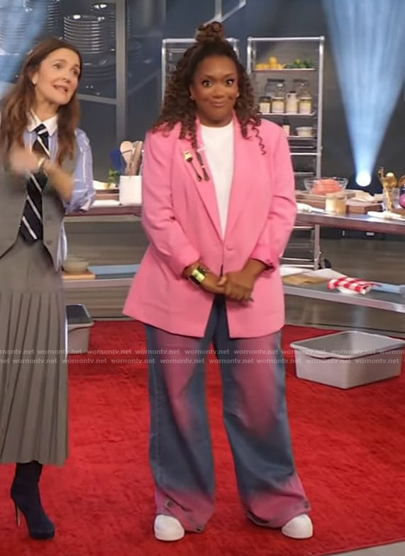 Sunny Anderson's tie dye denim jeans and blazer on The Drew Barrymore Show