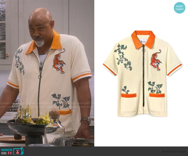 Tombolo Crouching Tiger Hiddin Beverage Cabana Shirt worn by Frank (Lamont Thompson) on The Upshaws