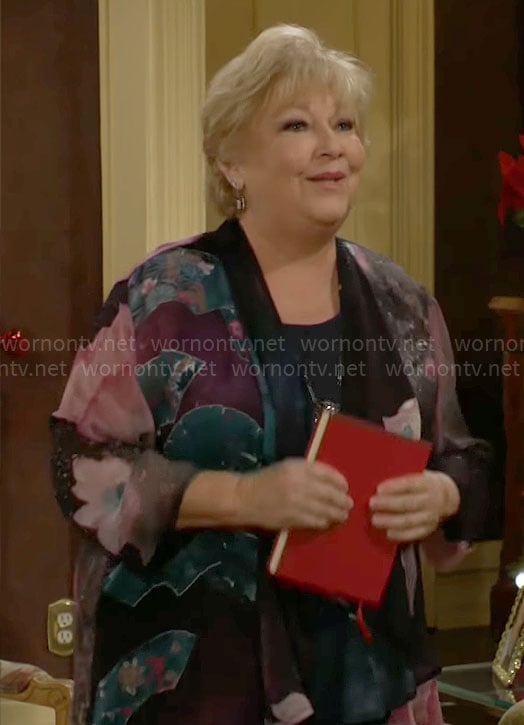 Traci's black floral kimono cardigan on The Young and the Restless