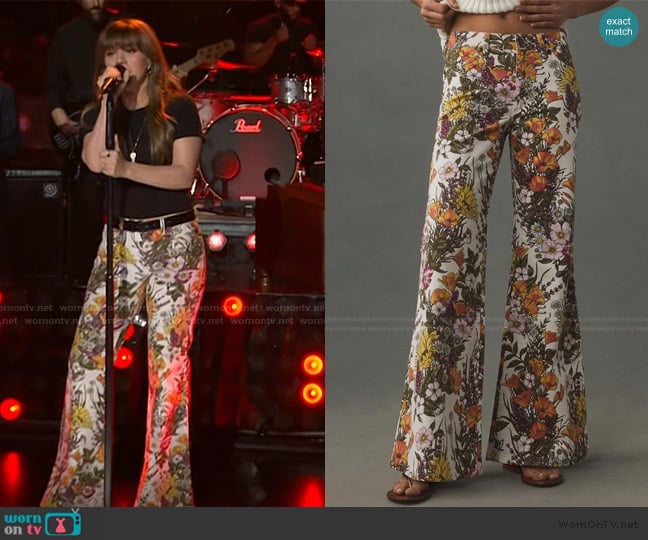 Wrangler Floral Print Mid Rise Flare Pants worn by Kelly Clarkson on The Kelly Clarkson Show