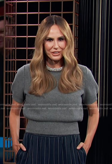 Keltie's gray embellished neckline short sleeve top on E! News