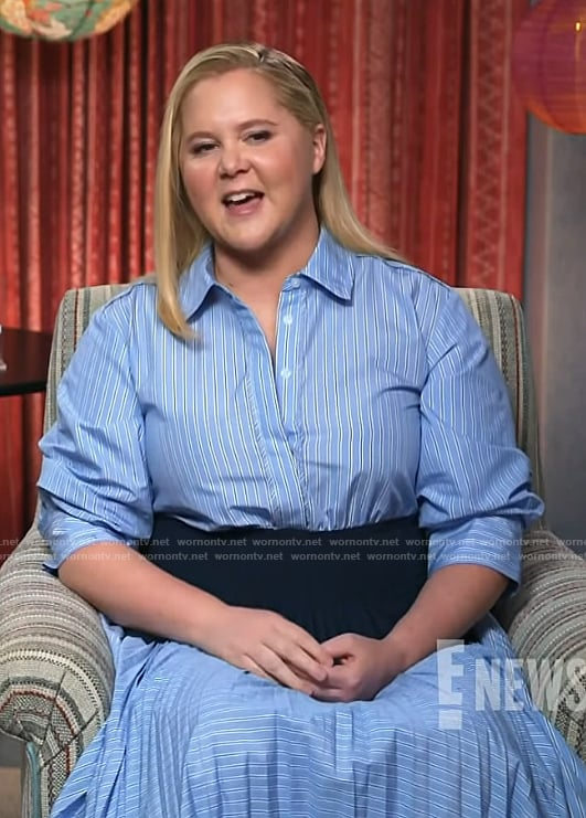 Amy Schumer’s blue striped shirtdress on E! News