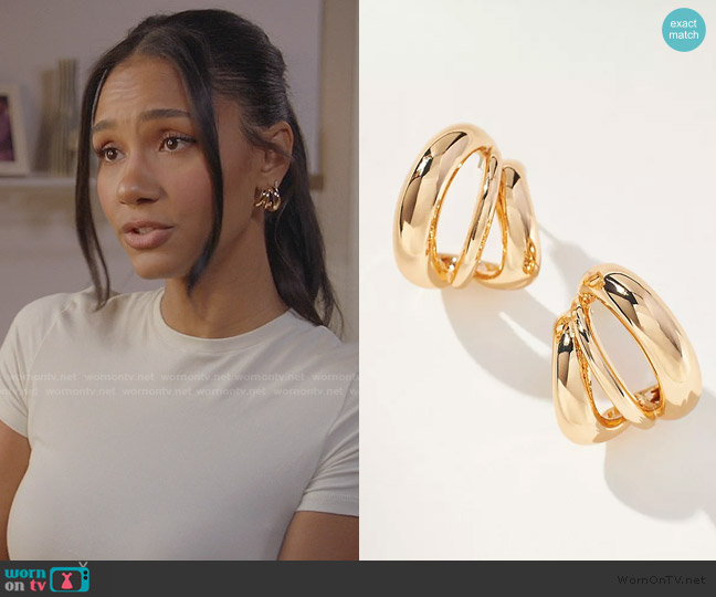 Anthropologie Triple Curve Huggie Earrings worn by Layla Keating (Greta Onieogou) on All American