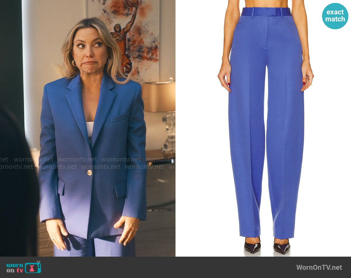 The Attico Jagger Long Pant in Violet worn by Isla Gordon (Kate Hudson) on Running Point