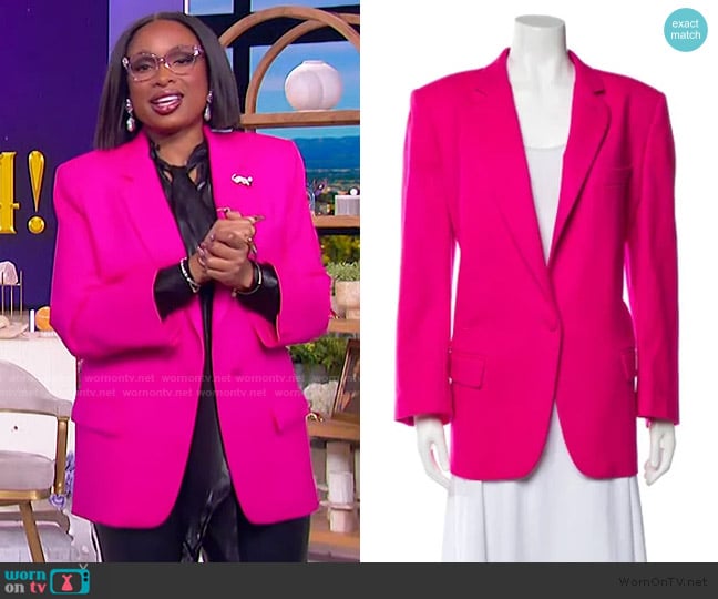 The Attico Glen oversized crepe blazer worn by Jennifer Hudson on The Jennifer Hudson Show