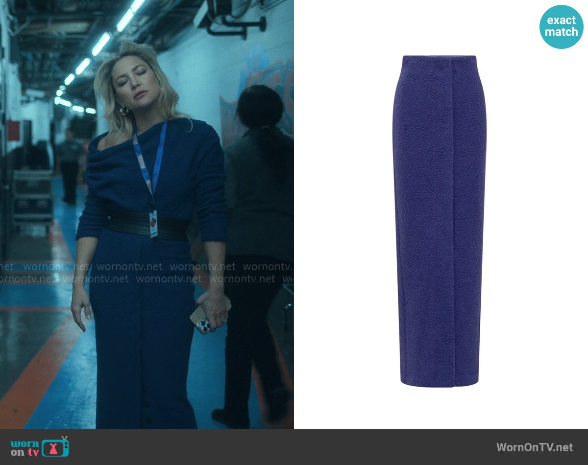 A.W.A.K.E. Mode Long Skirt worn by Isla Gordon (Kate Hudson) on Running Point