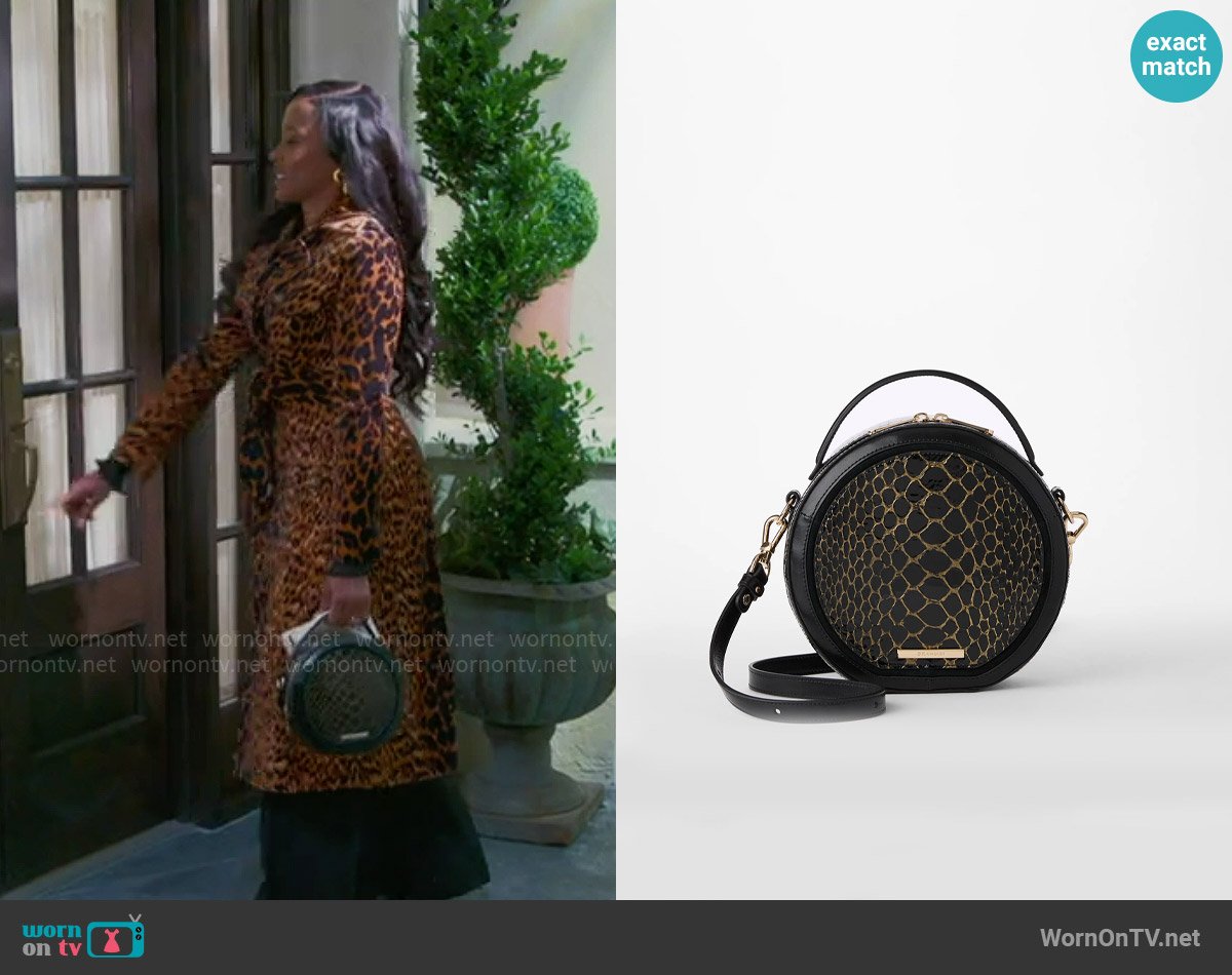 Brahmin Lane Bag in Black Cavatica worn by Hayley Lawson (Marquita Goings) on Beyond the Gates