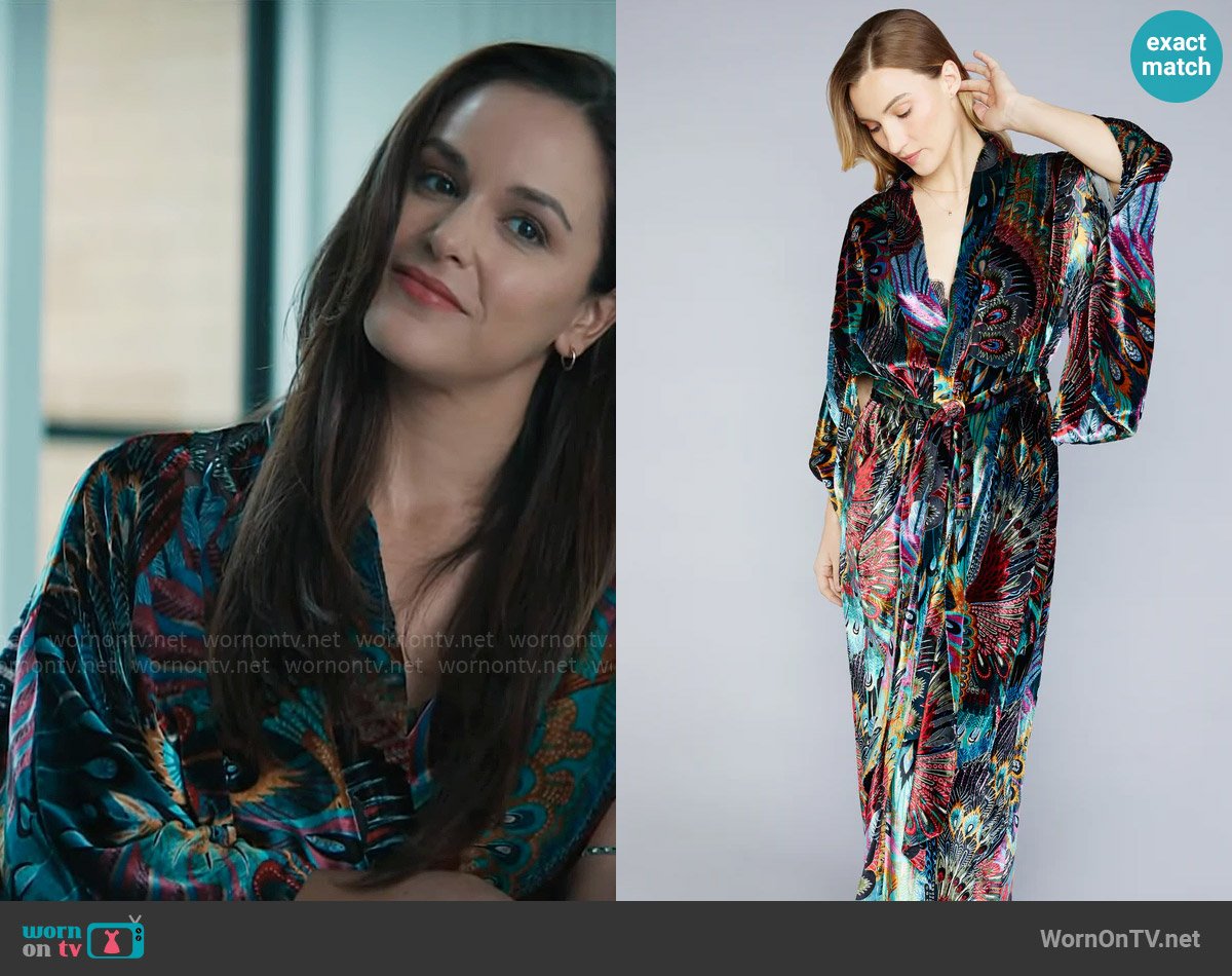 Christine Lingerie Erte Feather-Print Kimono-Sleeve Velvet Robe worn by Birdie (Melissa Fumero) on Grosse Pointe Garden Society