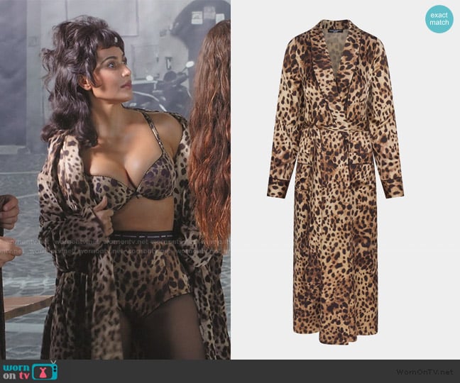 Dolce and Gabbana x Skims Silk Robe worn by Kim Kardashian (Kim Kardashian) on The Kardashians