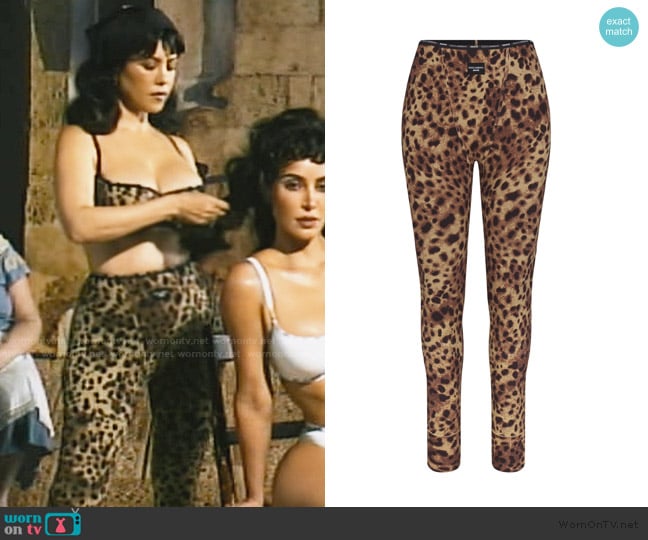 Dolce and Gabbana x Skims Cotton Rib Leggings worn by Kourtney Kardashian (Kourtney Kardashian) on The Kardashians