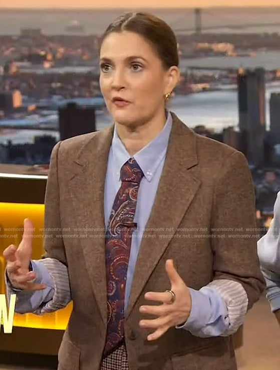 Drew's check print skirt on The Drew Barrymore Show