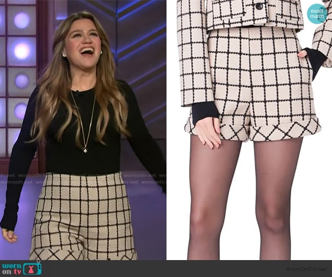 Kelly’s white check shorts on The Kelly Clarkson Show