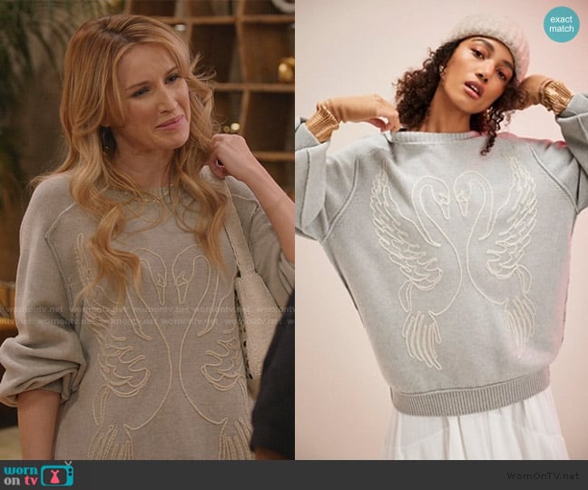 We the Free Graphic Crewneck Sweater worn by Elle Grant (Sloane Avery) on All American