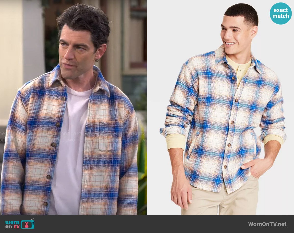 Goodfellow & Co at Target Heavyweight Flannel Long Sleeve Button-Down Shirt in Sky Blue worn by Dave Johnson (Max Greenfield) on The Neighborhood