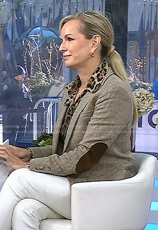 Dr. Jennifer Ashton's leopard shirt and brown herringbone blazer on Today