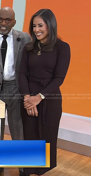 Kaylee’s brown ribbed tie waist dress on Today