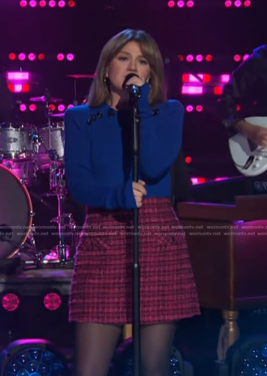 Kelly's pink tweed mini skirt on The Kelly Clarkson Show