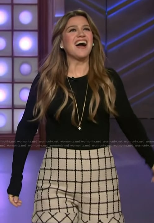 Kelly's white check print shorts on The Kelly Clarkson Show