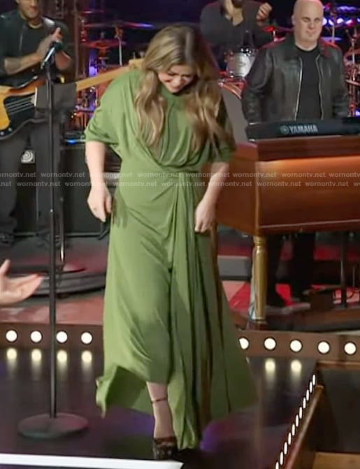 Kelly's green drape dress on The Kelly Clarkson Show