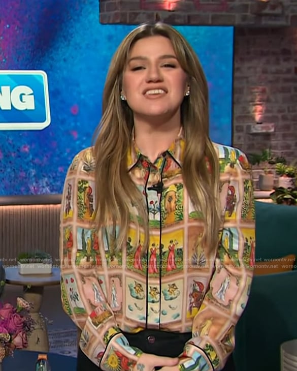 Kelly's tarot card print blouse on The Kelly Clarkson Show