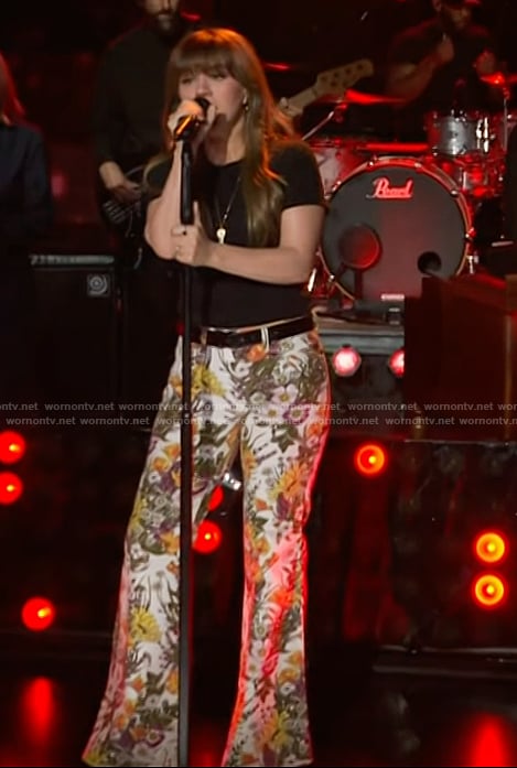 Kelly's floral print jeans on The Kelly Clarkson Show