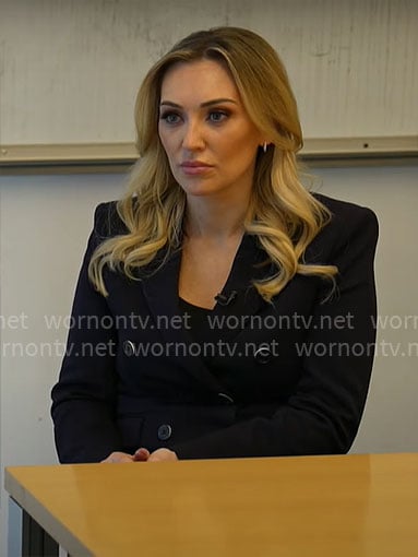 Kelly O'Grady's navy blazer on CBS Mornings