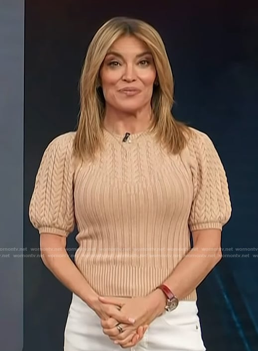 Kit's beige cable knit sweater on Access Hollywood