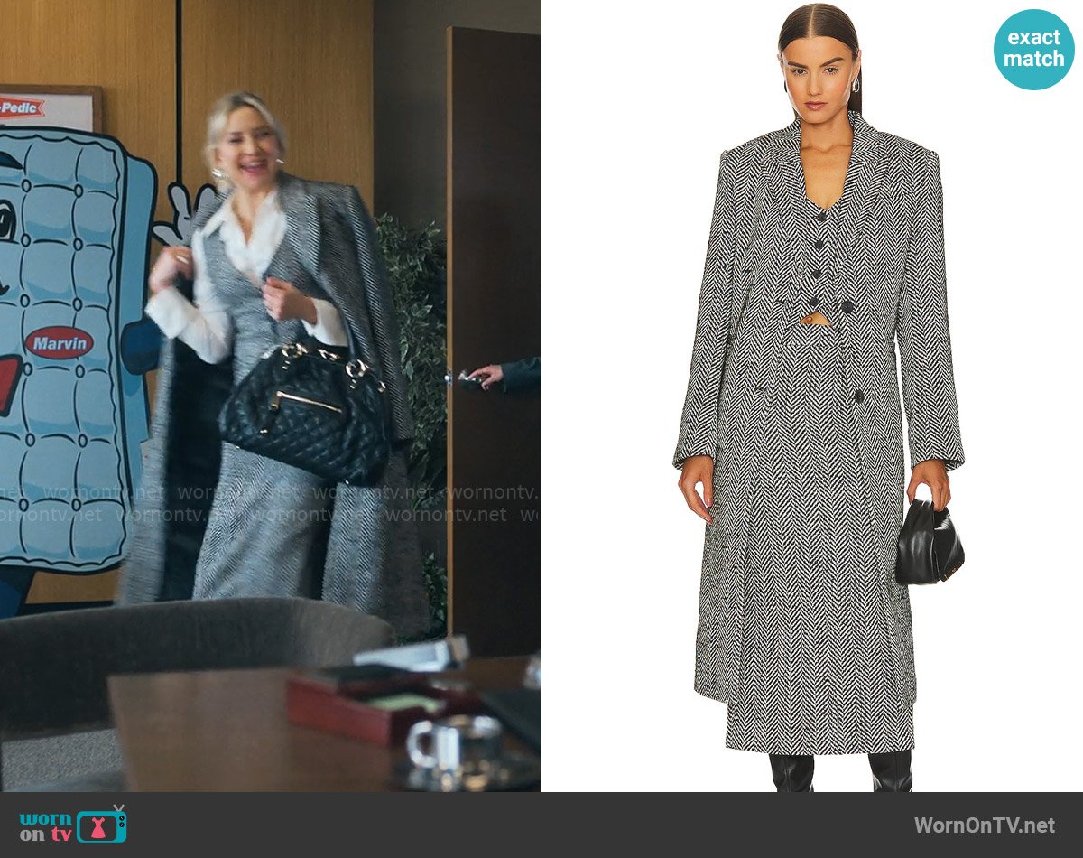 L'Academie June Coat worn by Isla Gordon (Kate Hudson) on Running Point