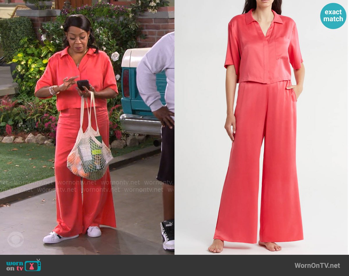 Tina’s cropped shirt and pants set on The Neighborhood