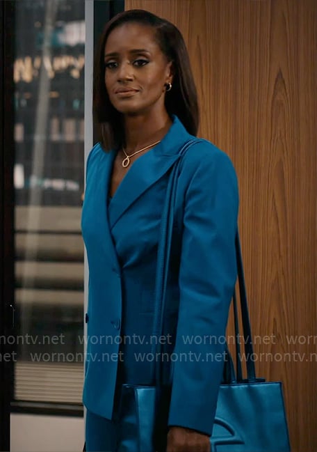 Olympia's teal blue pantsuit on Matlock