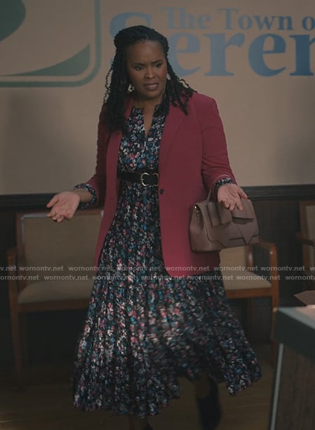 Peggy's floral print dress on Sweet Magnolias