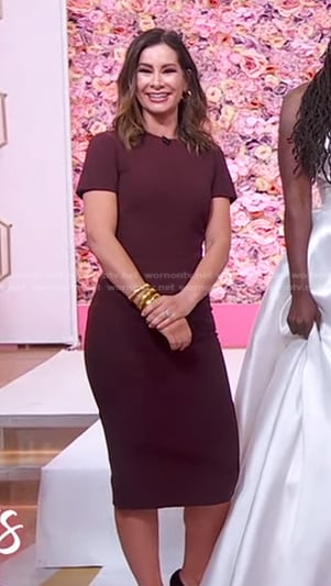 Rebecca’s maroon short sleeve sheath dress on Good Morning America