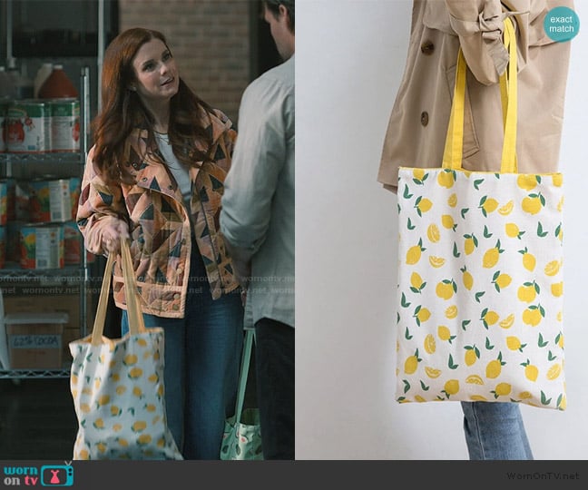 Spring Park at Walmart Lemon Print Tote Bag worn by Maddie Townsend (JoAnna Garcia Swisher) on Sweet Magnolias