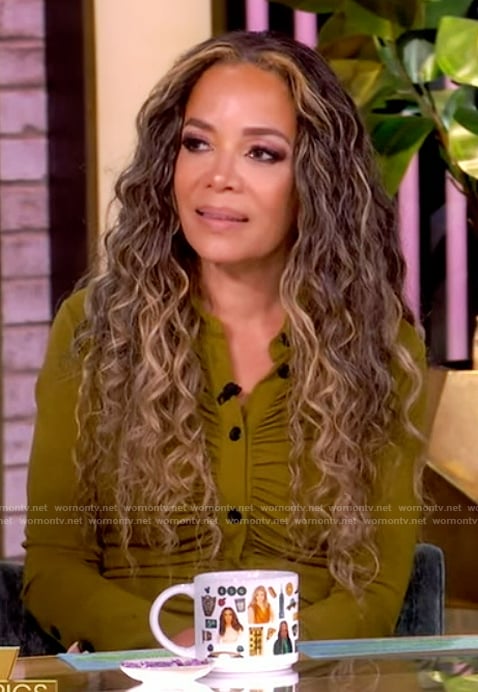 Sunny's green ruched shirtdress on The View