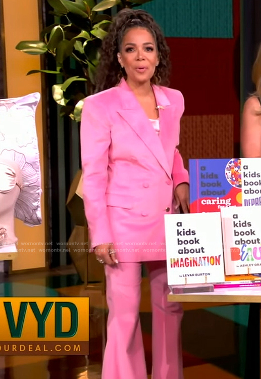 Sunny’s pink corduroy suit on The View