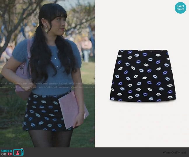 Zara Printed Mini Skirt worn by Lily (Artemis) on Sweet Magnolias