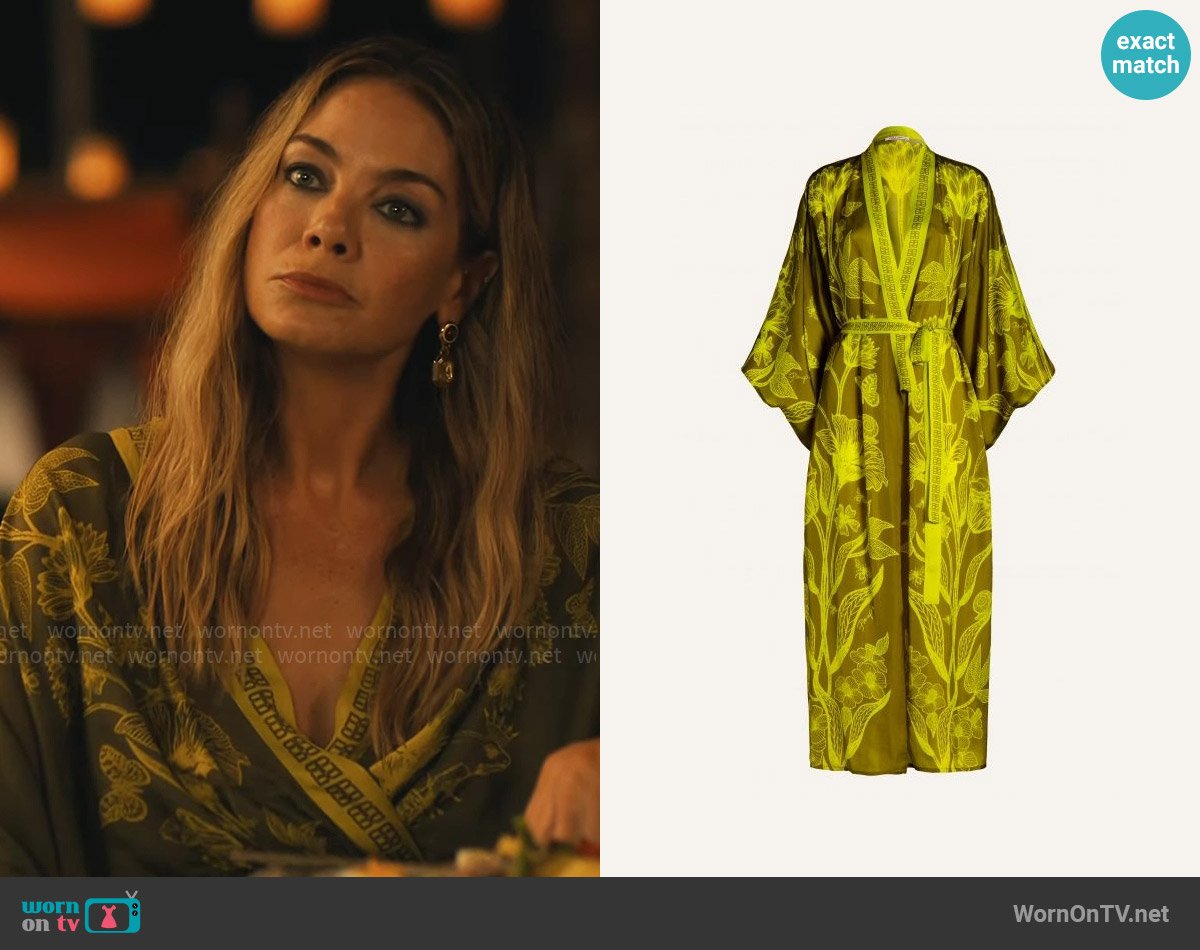 Pin-up Stars Kimono Viscose Satin Prince Charming worn by Jaclyn Lemon (Michelle Monaghan) on The White Lotus