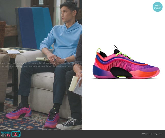 Blue’s multicolor sneakers on Greys Anatomy