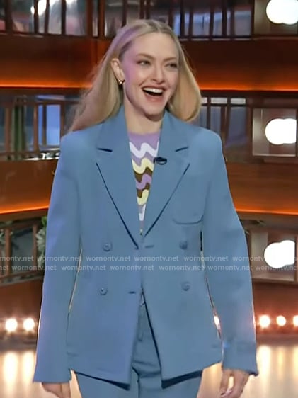 Amanda Seyfried’s blue blazer and swirl print top on The Kelly Clarkson Show