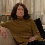 Amy’s tunic sweater on The Young and the Restless